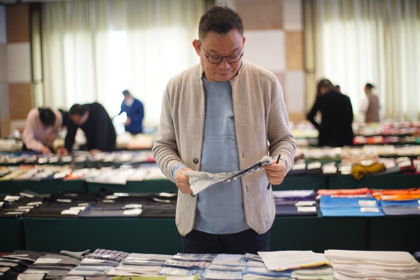 廈門鳳飛服飾設(shè)計(jì)有限公司品牌創(chuàng)始人曾鳳飛