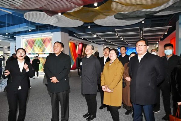 鹽城市紡織染整產(chǎn)業(yè)園掛牌&ldquo;中國紡織行業(yè)兩化融合工作基地&rdquo;