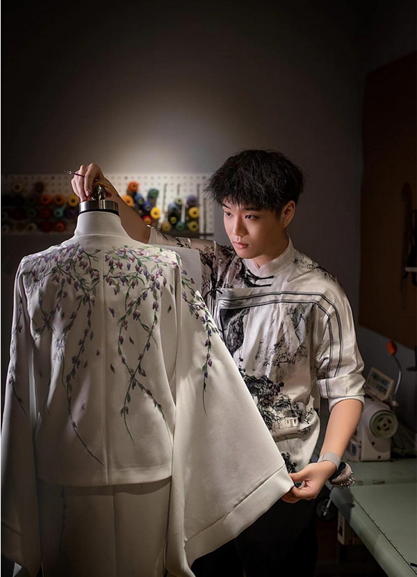 ? 纖維盛典刮起&ldquo;新國風(fēng)&rdquo;？桐昆 &middot; 中國纖維流行趨勢2023/2024劇透！