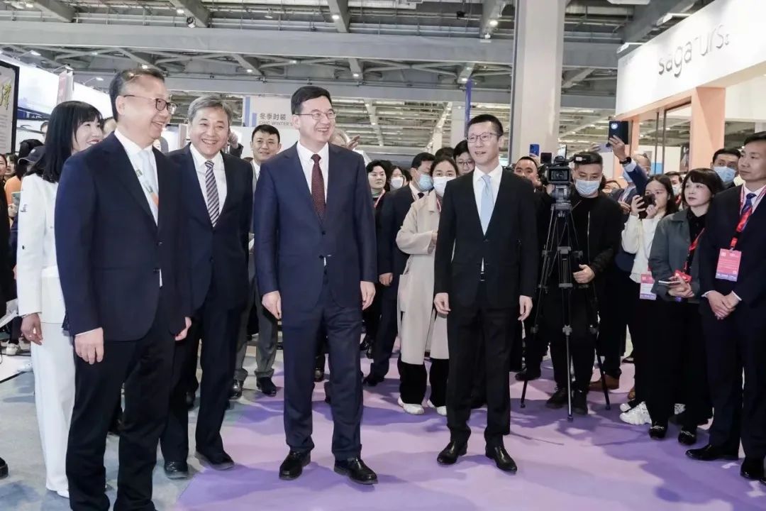 力為華夏添錦繡，織就神州好生活！2023中國紡聯(lián)春季聯(lián)展開幕式暨棉紡消費(fèi)季活動(dòng)啟動(dòng)儀式舉行