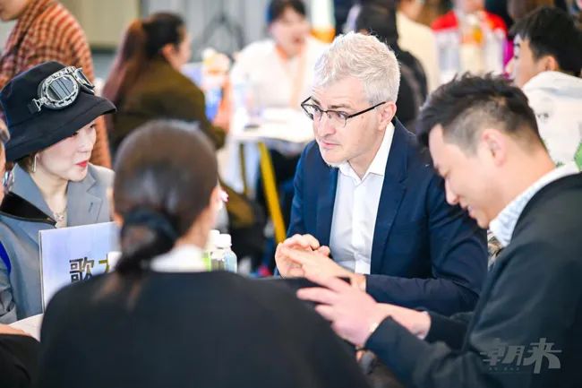 躍新永續(xù) 生態(tài)時(shí)尚--2023海寧中國(guó)國(guó)際皮革毛皮時(shí)裝面輔料展，匯聚可持續(xù)發(fā)展潮力量