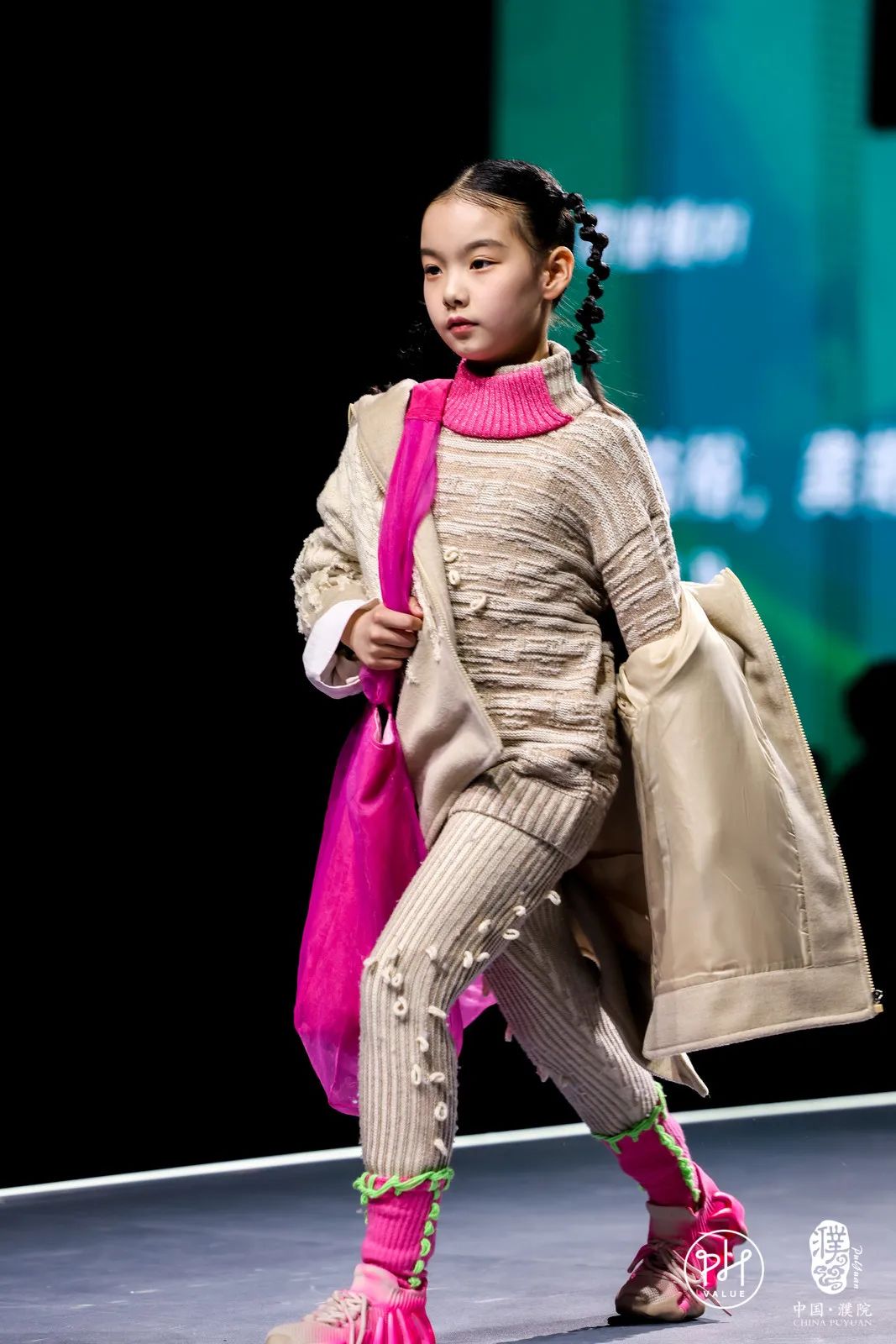 古鎮(zhèn)新時(shí)尚！第八屆&ldquo;濮院杯&rdquo;PH Value中國針織設(shè)計(jì)師大賽決賽暨頒獎(jiǎng)典禮今天舉行