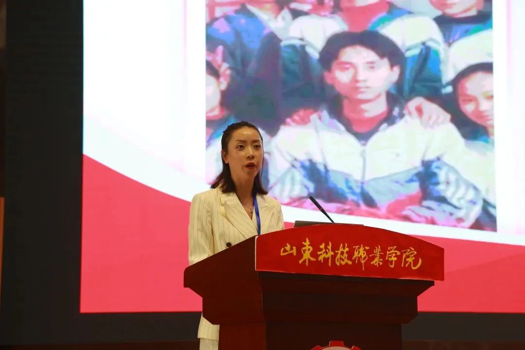 2022-2023中國校服產(chǎn)業(yè)研究中心年會(huì)在濰坊召開