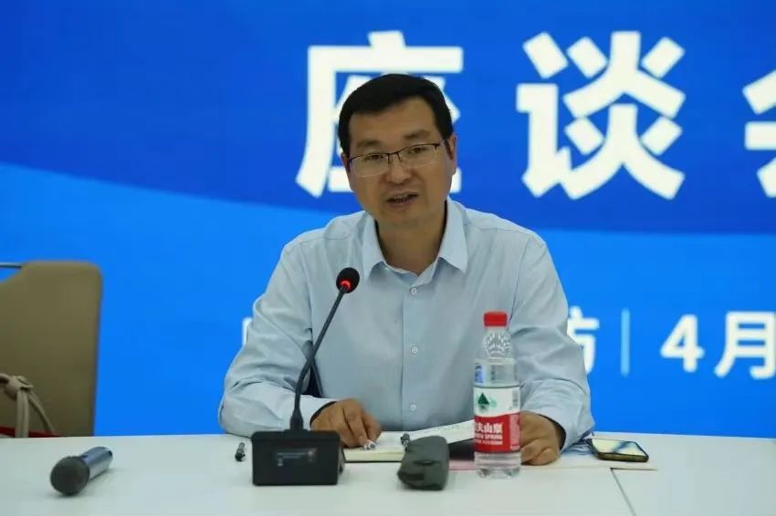 2022-2023中國校服產(chǎn)業(yè)研究中心年會(huì)在濰坊召開