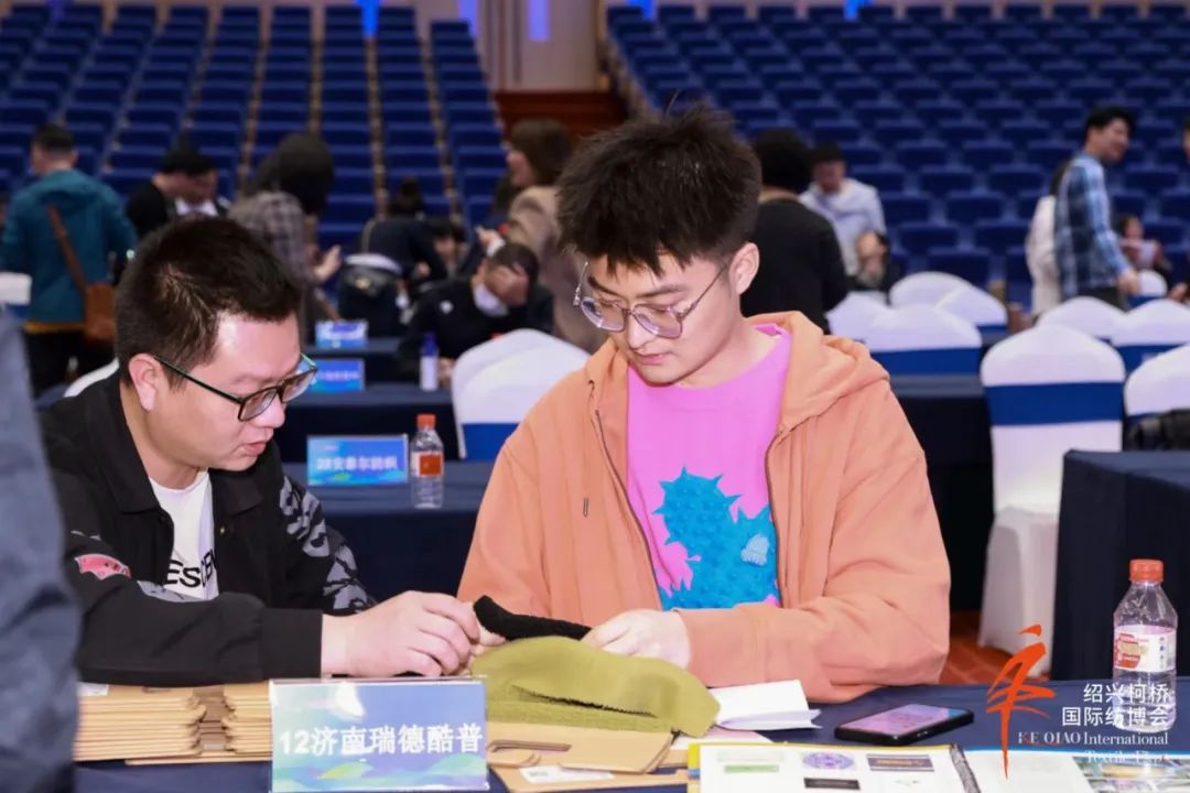 尋找中國(guó)好面料！2023中國(guó)面料之星啟動(dòng)儀式暨服裝品牌需求精準(zhǔn)對(duì)接會(huì)在柯橋召開