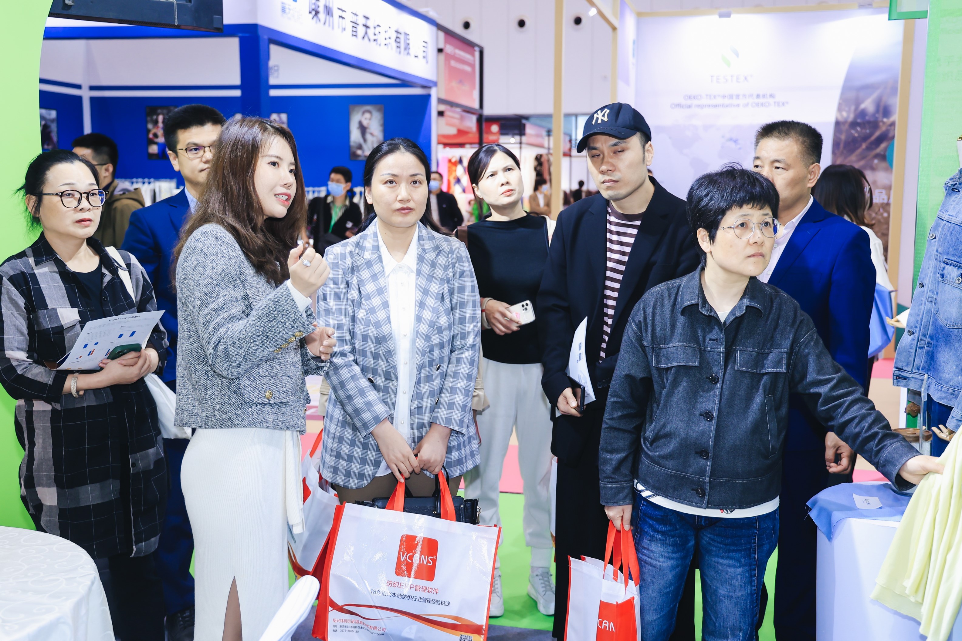 頭部企業(yè)齊聚紡城！共赴柯橋紡博會(huì)創(chuàng)新之約