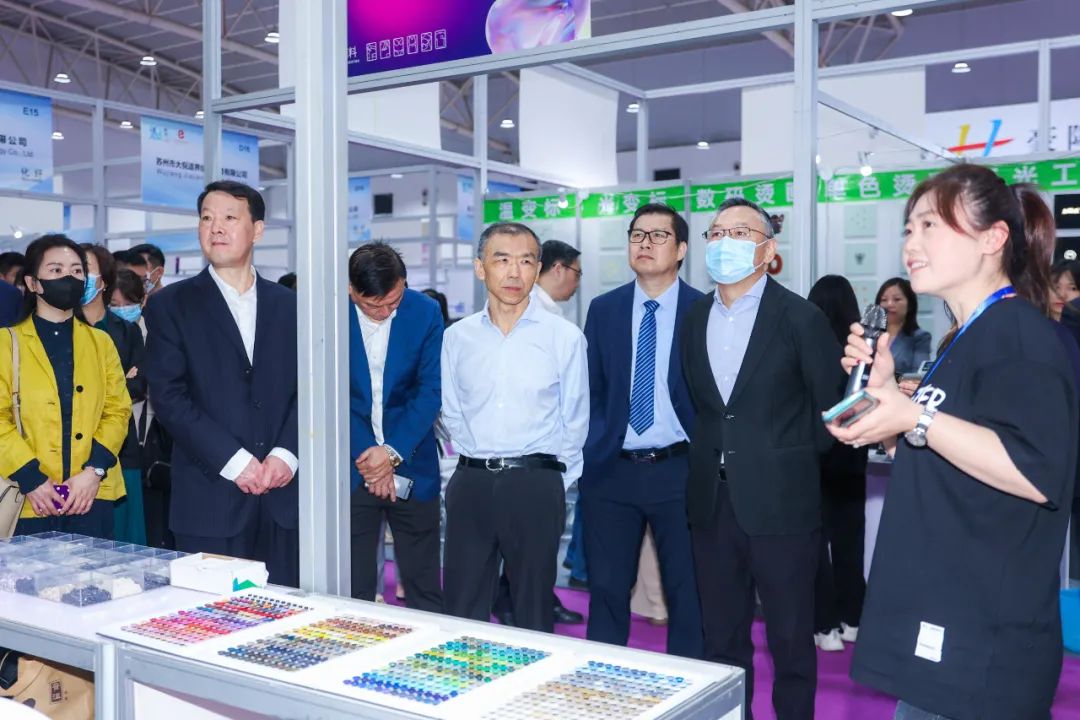 潮起江城，面向未來 | 2023武漢國際紡織面料及輔料博覽會(huì)啟幕