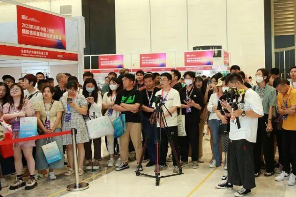 新風(fēng)尚、新格局、新起點，第三十屆中國杭州國際紡織服裝供應(yīng)鏈博覽會盛大開幕。