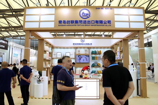山東292家企業(yè)齊聚31屆華交會(huì)，青島家紡展團(tuán)大放異彩