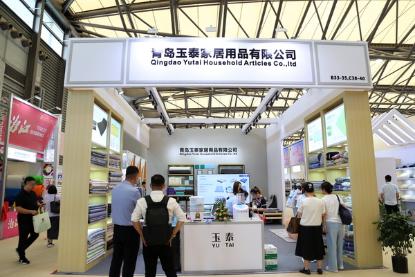山東292家企業(yè)齊聚31屆華交會(huì)，青島家紡展團(tuán)大放異彩