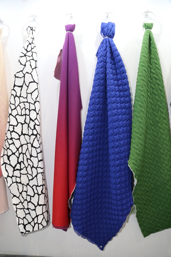 3D高彈力軟體面料，引領(lǐng)家居軟裝新時尚