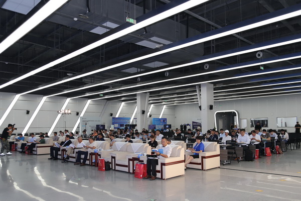 數(shù)智賦能 經(jīng)緯時(shí)尚 &mdash;&mdash;2023 青島紡織服裝產(chǎn)業(yè)大會(huì)暨中國(guó)服裝數(shù)智化轉(zhuǎn)型萬(wàn)里行高峰論壇成功舉辦