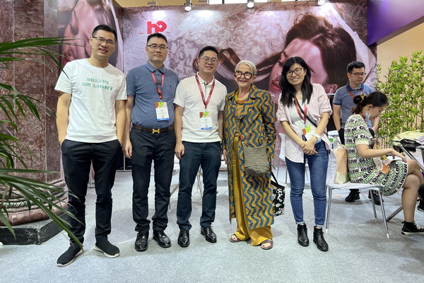 勁速實(shí)業(yè)再次火爆INTERFOLIRER展