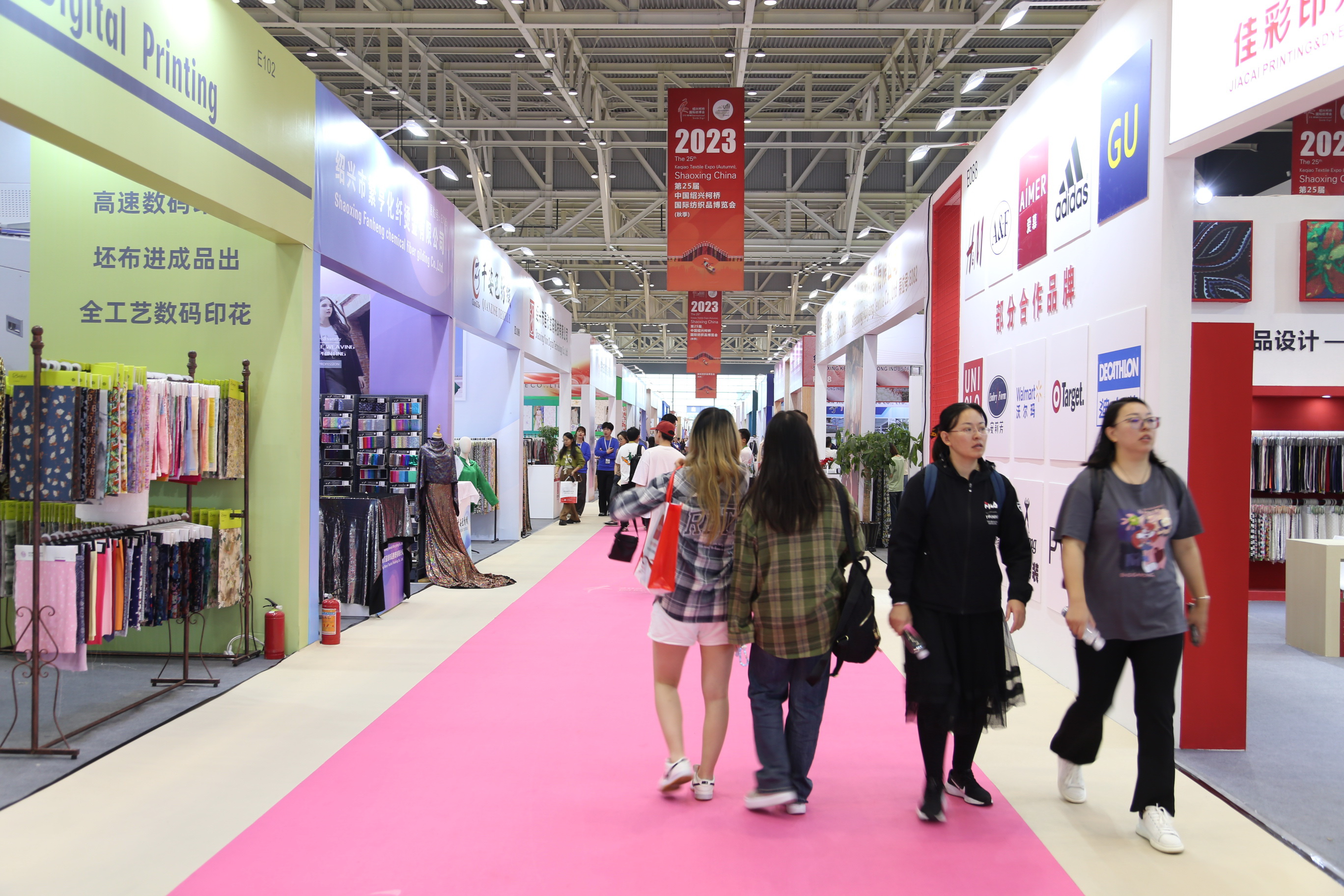 立足全球，筑牢世界紡織產(chǎn)業(yè)節(jié)點--2023第25屆中國紹興柯橋國際紡織品博覽會（秋季）盛大開幕 