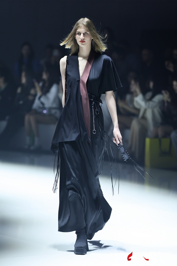 逐光而行 &ldquo;布&rdquo;向未來(lái)！2024柯橋時(shí)尚周（春季）盛大啟幕