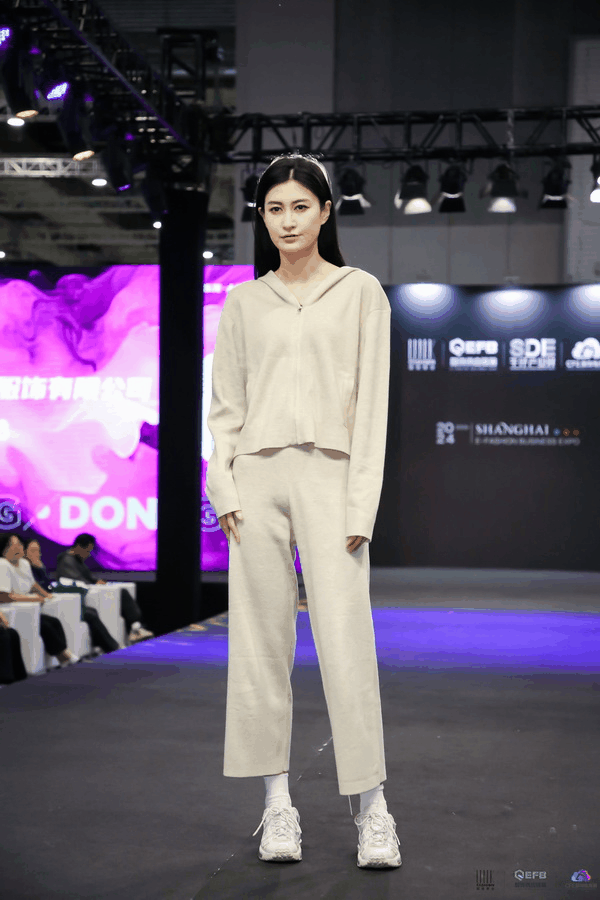 中國(guó)品牌日｜大朗毛織16家企業(yè)亮相EFB上海服飾供應(yīng)鏈展，共繪產(chǎn)業(yè)新篇章