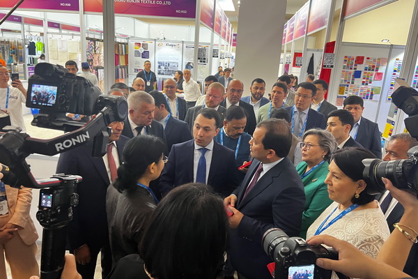 46家企業(yè)組團(tuán)參展！柯橋首個中亞紡織展在烏茲別克斯坦舉行