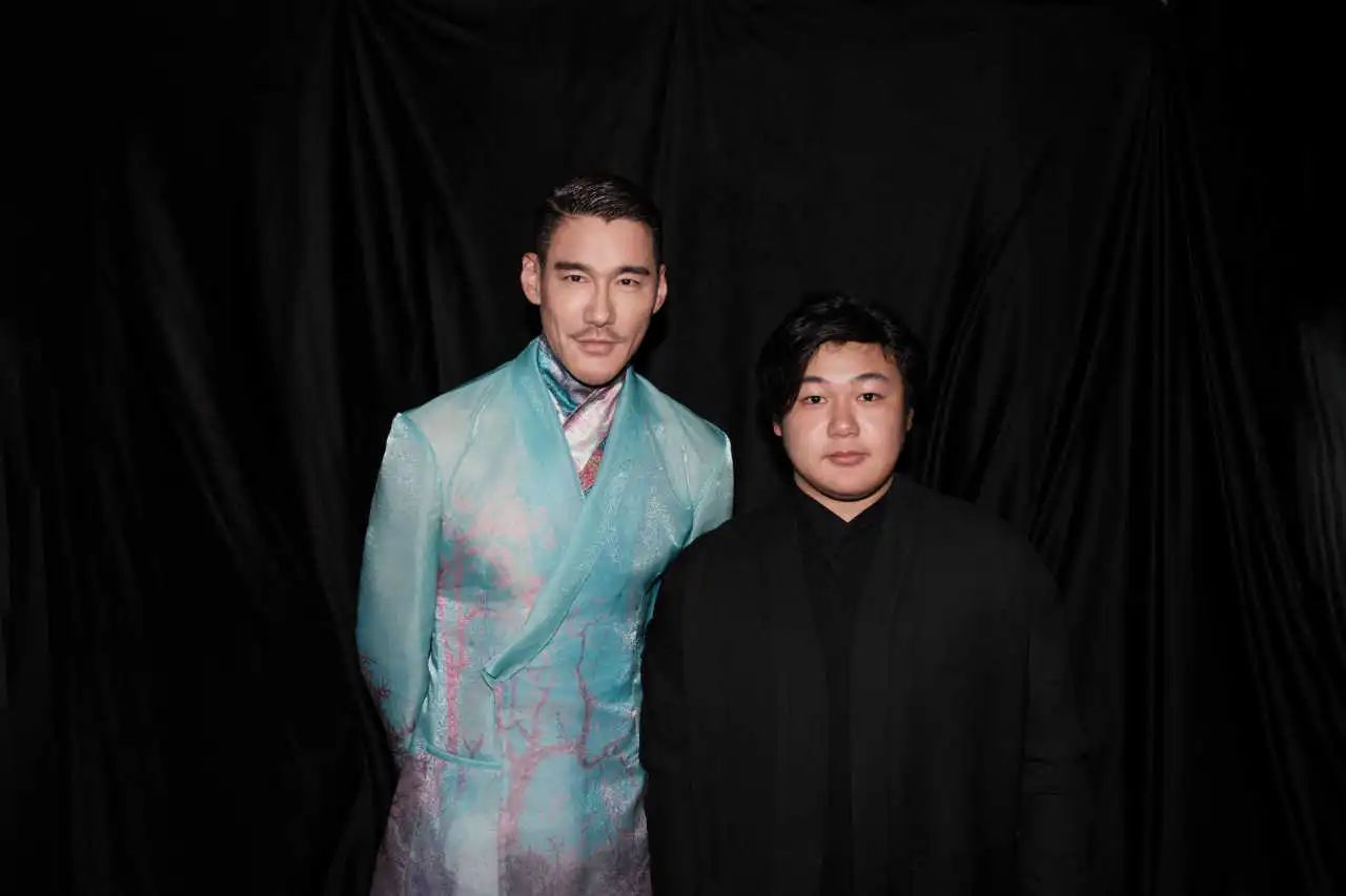 東方美學潤T臺，國風時尚卷津城&mdash;&mdash;中國首席超模胡兵驚艷亮相抵羊&middot;2024天津時裝周