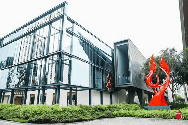 中國(guó)流行面料如何煥新當(dāng)代設(shè)計(jì)？聯(lián)動(dòng)雅瑩集團(tuán)，這場(chǎng)評(píng)審會(huì)為好創(chuàng)意持續(xù)加碼