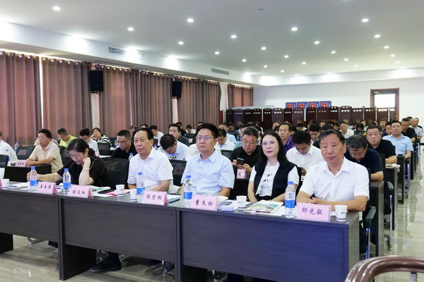 勞模、低碳、AI、新材料&hellip;&hellip;紡織行業(yè)專精特新中小企業(yè)走進石家莊