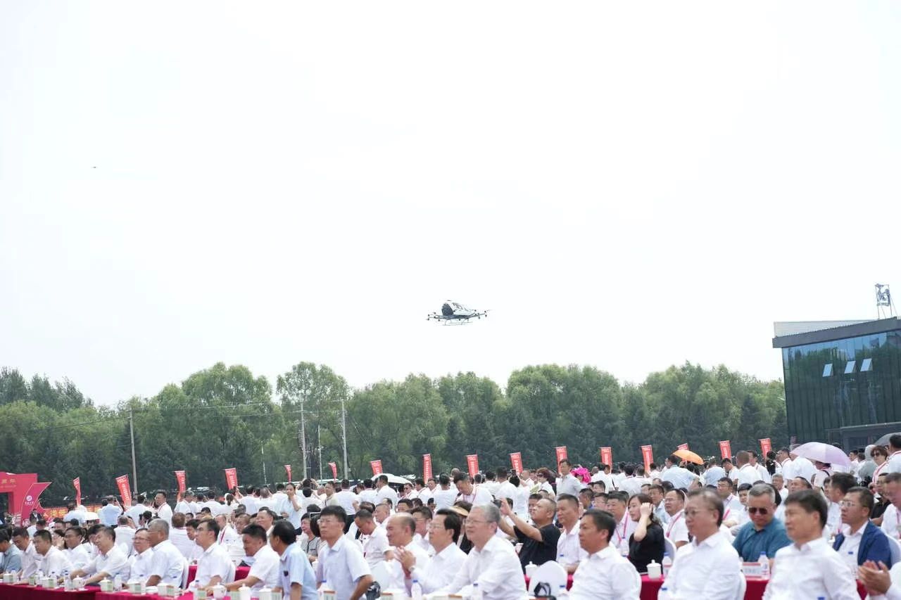 薪火相傳一甲子，砥礪奮進六十年  吉林化纖隆重舉辦建成投產(chǎn)60周年發(fā)展經(jīng)驗交流大會！