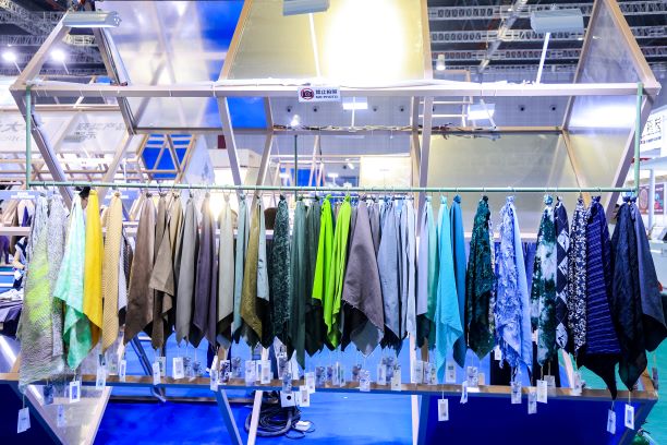 用設(shè)計(jì)，共繪產(chǎn)業(yè)夢(mèng)想藍(lán)圖！2024中國國際面料設(shè)計(jì)大賽再譜新篇