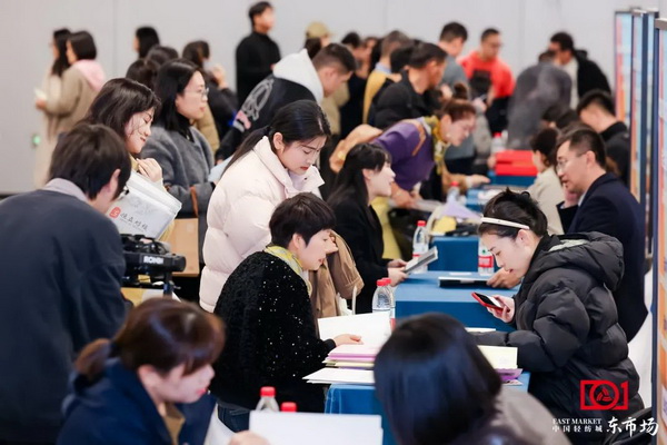 新質(zhì)啟航，時尚揚(yáng)帆，&ldquo;中國時尚女裝面料第一站&rdquo;再度發(fā)力