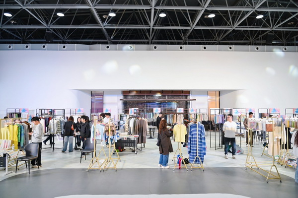 共同推動紡織服裝行業(yè)繁榮發(fā)展--2025東莞市紡織服裝產銷對接會在大朗盛大啟幕