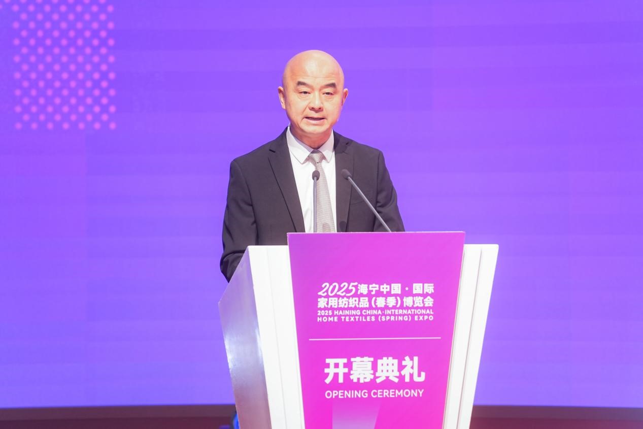 智造織就未來(lái)，錦韻潮動(dòng)全球！2025海寧春季家博會(huì)今日啟幕