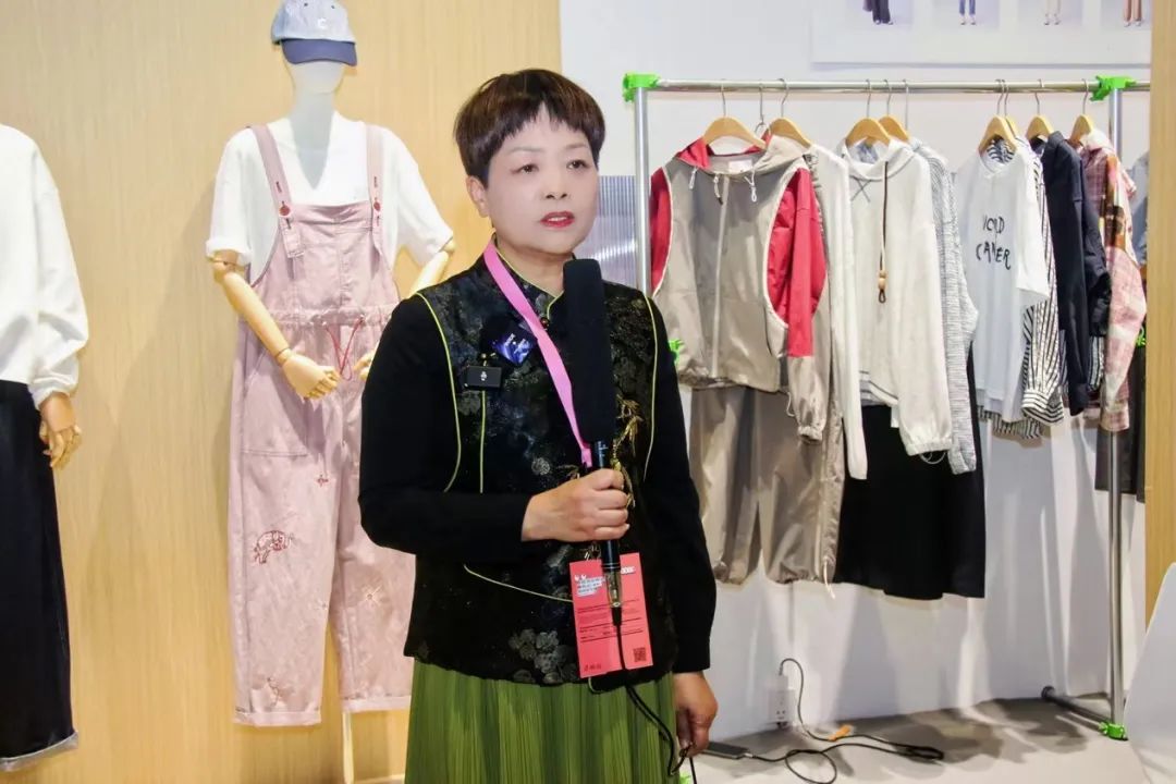 銀基廣場(chǎng)攜六大原創(chuàng)品牌亮相CHIC2025（春季），展現(xiàn)中部地區(qū)時(shí)尚力量