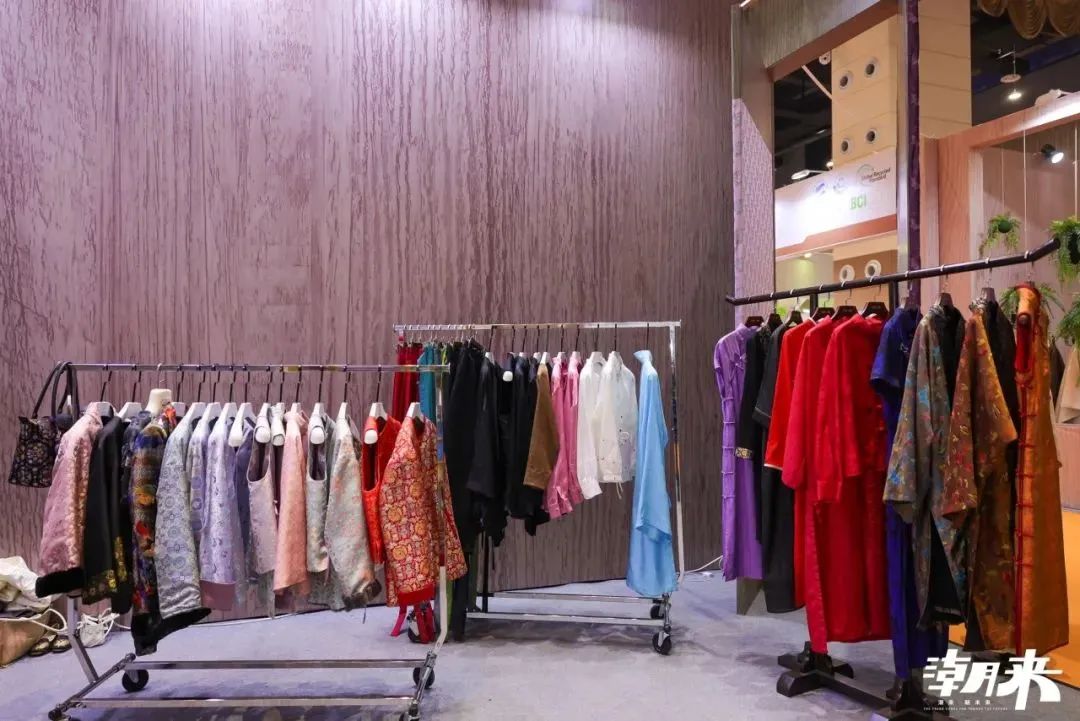 向&ldquo;心&rdquo;而生 逐&ldquo;質&rdquo;而行 2025海寧中國國際皮革毛皮時裝面輔料展盛大開幕