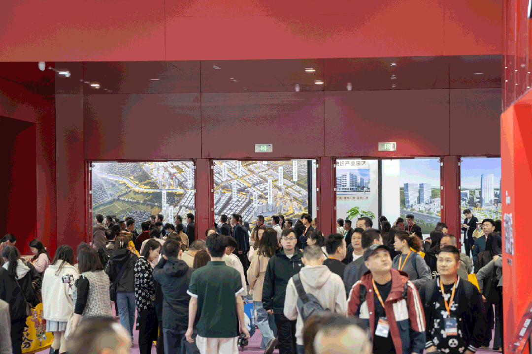 12.1萬專業(yè)觀眾+全網(wǎng)10.1億閱讀量&hellip;第四屆潮汕服博會完美落幕！