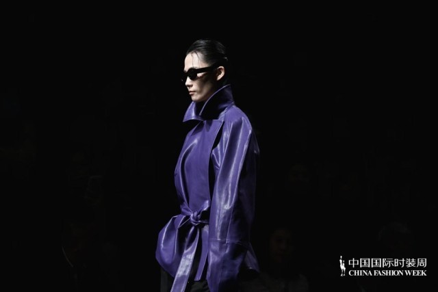 胡瑩瑩的精神內(nèi)核&ldquo;ARTEMIS&middot;自由悅己&rdquo;  設(shè)計師品牌Y2FREEDOM秋冬系列北京綻放