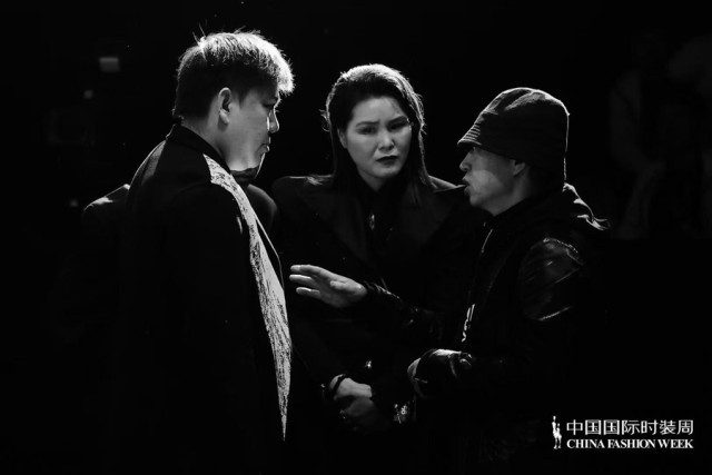 胡瑩瑩的精神內(nèi)核&ldquo;ARTEMIS&middot;自由悅己&rdquo;  設(shè)計師品牌Y2FREEDOM秋冬系列北京綻放