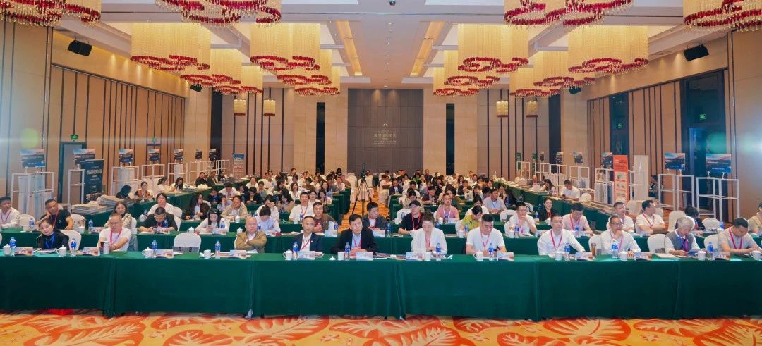 拓展國(guó)內(nèi)市場(chǎng)，深化協(xié)同共贏！?2025&ldquo;絲路柯橋&middot;布滿全球&rdquo;對(duì)接會(huì)走進(jìn)長(zhǎng)沙