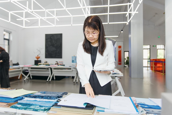 挖掘創(chuàng)新人才，激發(fā)產(chǎn)業(yè)活力！&ldquo;第十屆（2025年）十佳紡織面料設(shè)計(jì)師及培養(yǎng)先進(jìn)單位評(píng)選&rdquo;評(píng)審會(huì)于柯橋舉行