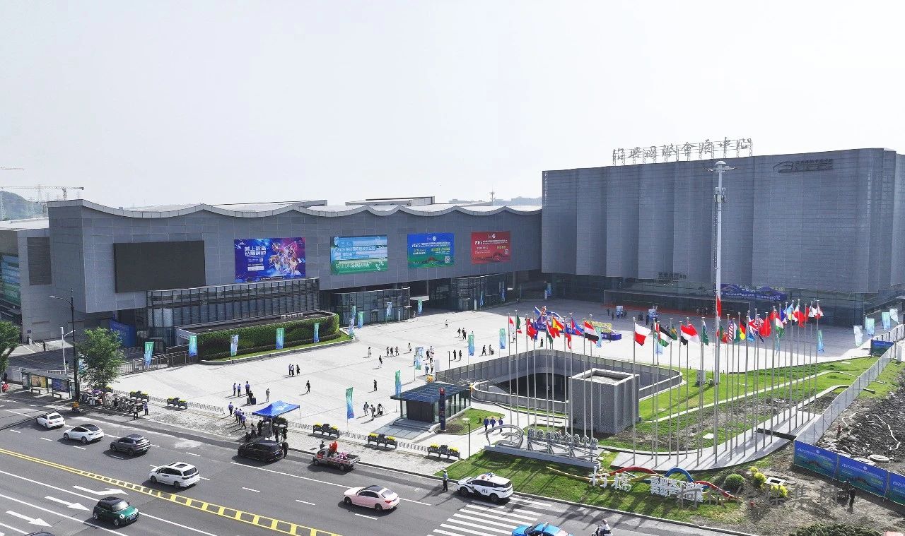 新形勢(shì)、新機(jī)遇，2025柯橋春季國(guó)際紡博會(huì)拉開(kāi)帷幕，全方位展示中國(guó)紡織發(fā)展的強(qiáng)韌