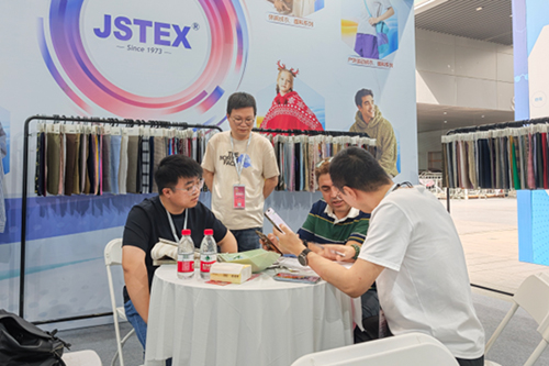  智能印染，解鎖"綠色密碼"！首屆中國浙江紡織印染產(chǎn)業(yè)技術(shù)與設(shè)備展在紹興開幕