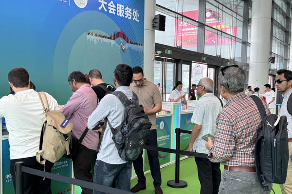 新形勢(shì)、新機(jī)遇，2025柯橋春季國(guó)際紡博會(huì)拉開(kāi)帷幕，全方位展示中國(guó)紡織發(fā)展的強(qiáng)韌