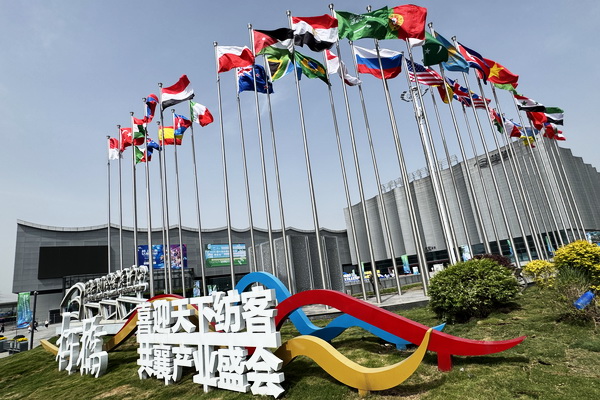 新形勢(shì)、新機(jī)遇，2025柯橋春季國(guó)際紡博會(huì)拉開(kāi)帷幕，全方位展示中國(guó)紡織發(fā)展的強(qiáng)韌