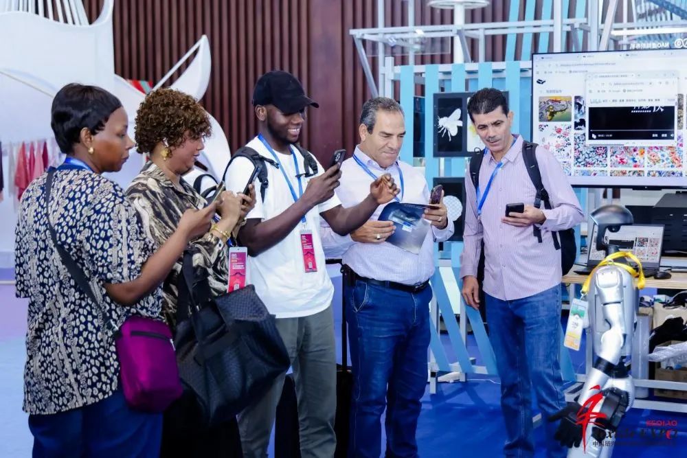 商貿(mào)對(duì)接超預(yù)期，產(chǎn)業(yè)鏈協(xié)同創(chuàng)新再升級(jí)！2025柯橋春季國(guó)際紡博會(huì)圓滿落幕