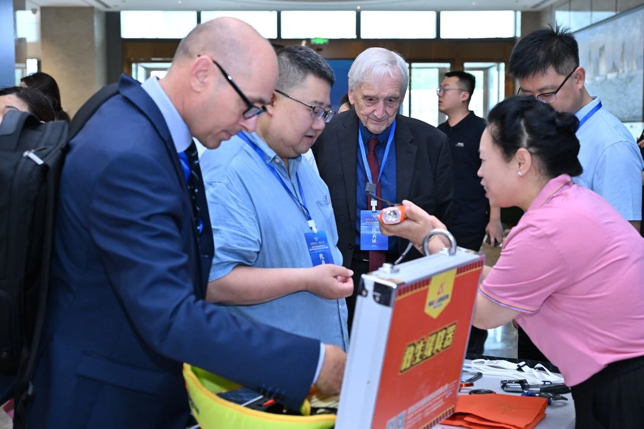 &ldquo;繩智深藍(lán)，網(wǎng)啟未來(lái)&rdquo;--2025年第五屆國(guó)際繩網(wǎng)大會(huì)在青島召開(kāi)