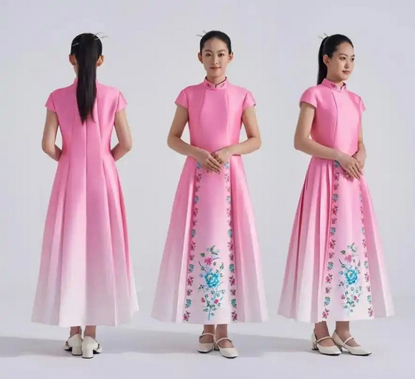 第十五屆全運(yùn)會頒獎禮服發(fā)布：馬面裙、三藍(lán)繡、旗袍領(lǐng)，非遺元素彰顯灣區(qū)魅力