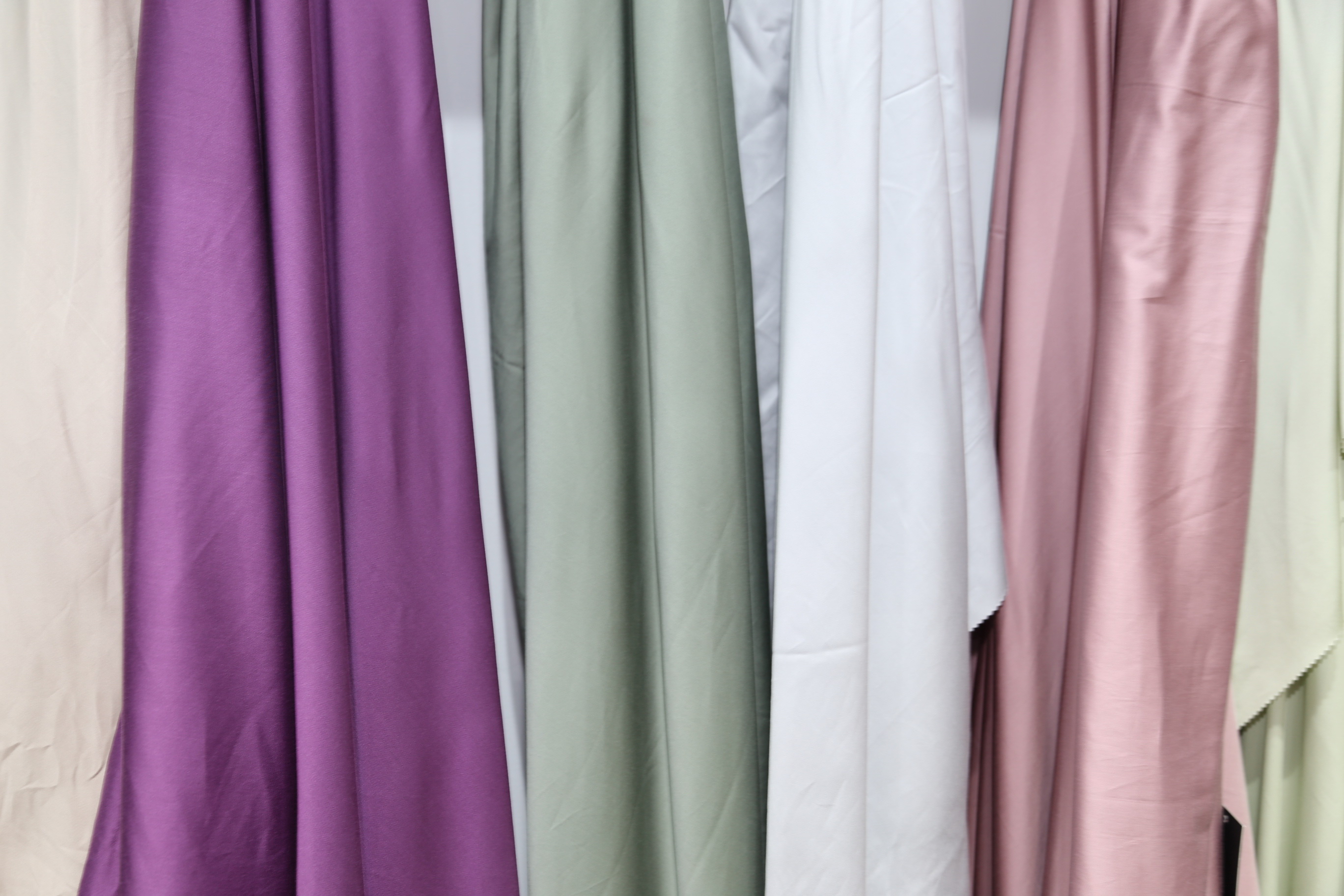 40余家石家莊紡服企業(yè)齊聚滬上，成為中紡聯(lián)秋季聯(lián)展上靚麗的風(fēng)景線