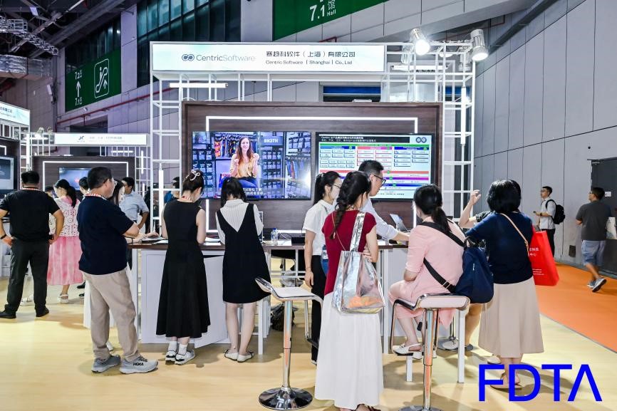 從數(shù)據(jù)決策到虛擬織布，數(shù)字時尚創(chuàng)新空間貫通紡織全鏈數(shù)智升級！