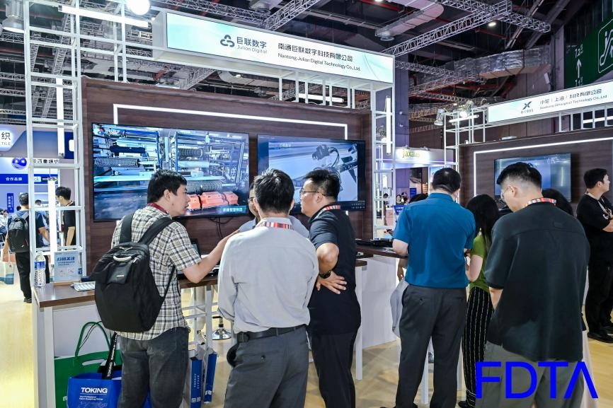 從數(shù)據(jù)決策到虛擬織布，數(shù)字時尚創(chuàng)新空間貫通紡織全鏈數(shù)智升級！