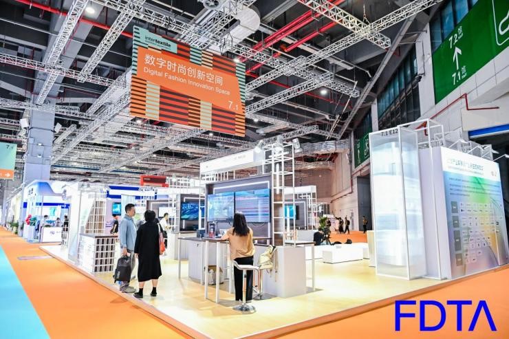 從數(shù)據(jù)決策到虛擬織布，數(shù)字時尚創(chuàng)新空間貫通紡織全鏈數(shù)智升級！