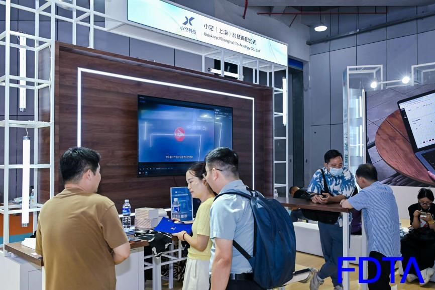 從數(shù)據(jù)決策到虛擬織布，數(shù)字時尚創(chuàng)新空間貫通紡織全鏈數(shù)智升級！