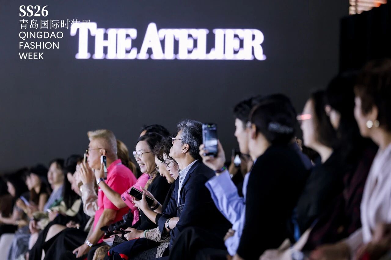潮涌浮山灣畔 時(shí)尚綺夢啟航--2025中國（青島）國際時(shí)裝周盛大啟幕！
