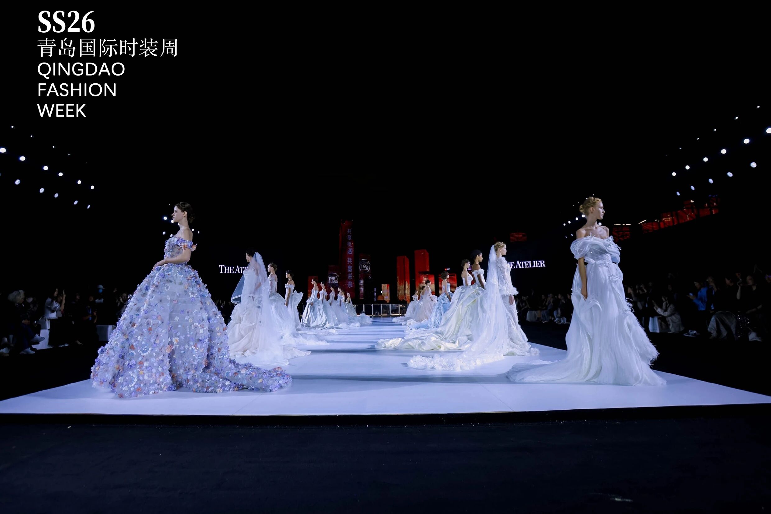 潮涌浮山灣畔 時(shí)尚綺夢啟航--2025中國（青島）國際時(shí)裝周盛大啟幕！